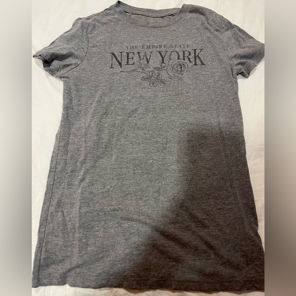 Aeropostale Gray NYC Tee Shirt - Picture 1 of 7